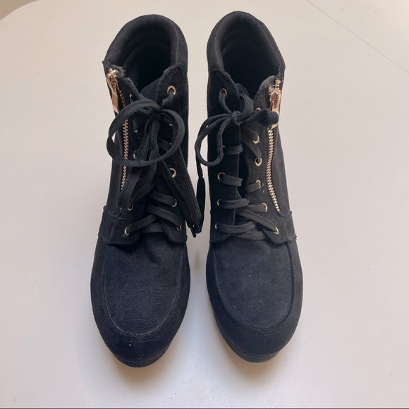 💜🤑FOREVER Women's Round Toe Lace Up Side Zip Platform Stacked Chunky Heel Boot - Picture 2 of 7